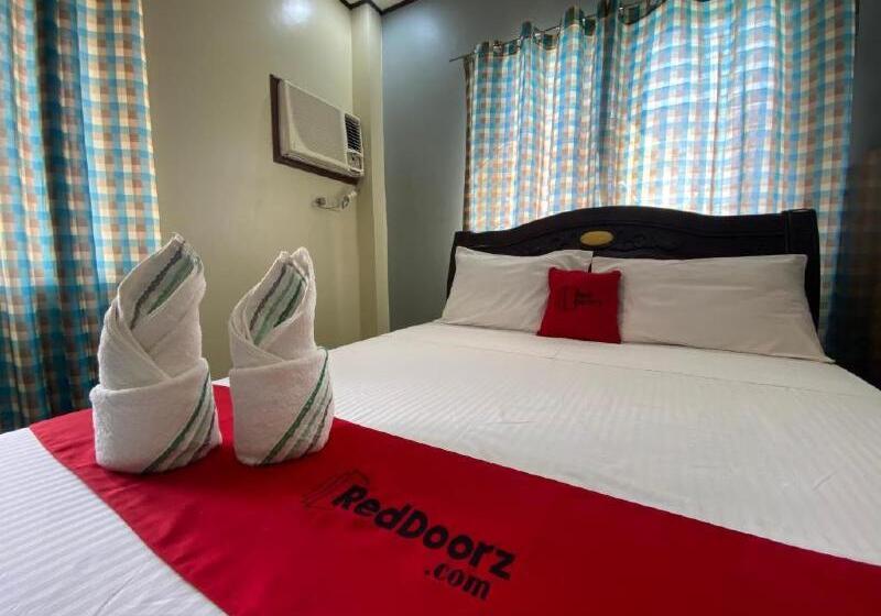 Номер Deluxe, Reddoorz Plus @ Lhexlyn Resort San Narciso