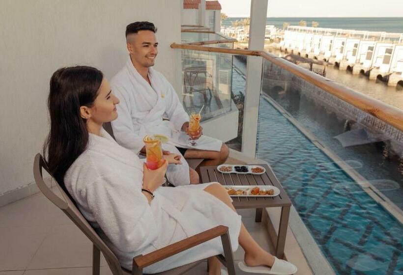 اتاق لوکس با چشم‌انداز دریا, Bellagio Beach Resort & Spa