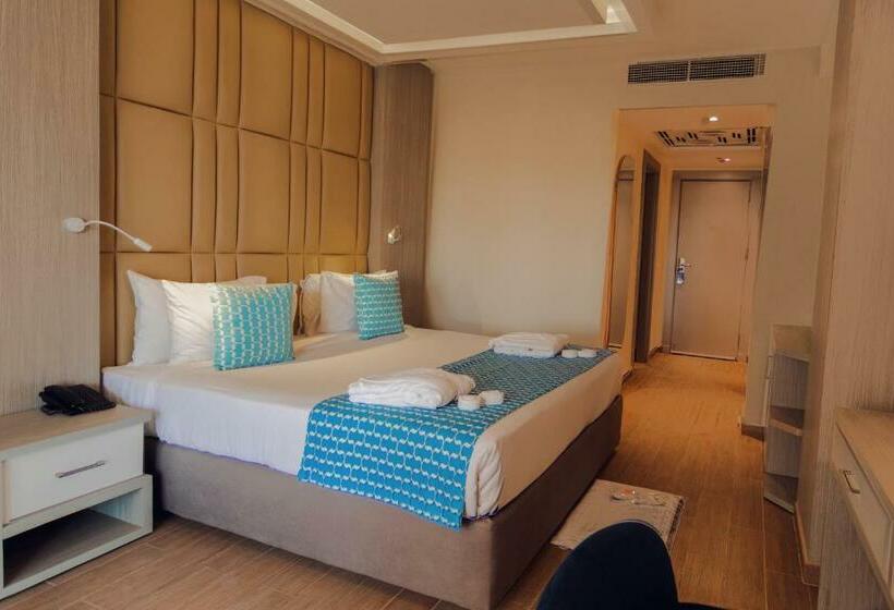 اتاق لوکس با چشم‌انداز دریا, Bellagio Beach Resort & Spa