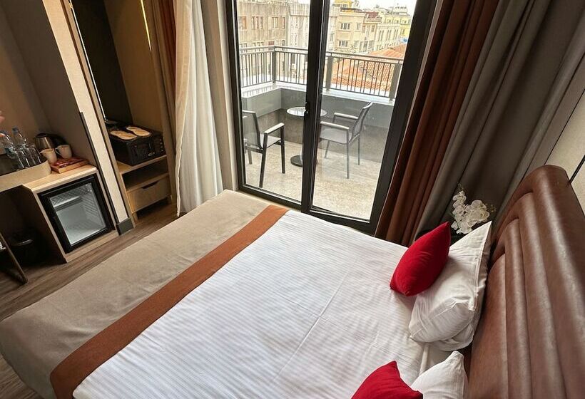 اتاق لوکس با بالکن, Edition Old City Hotel