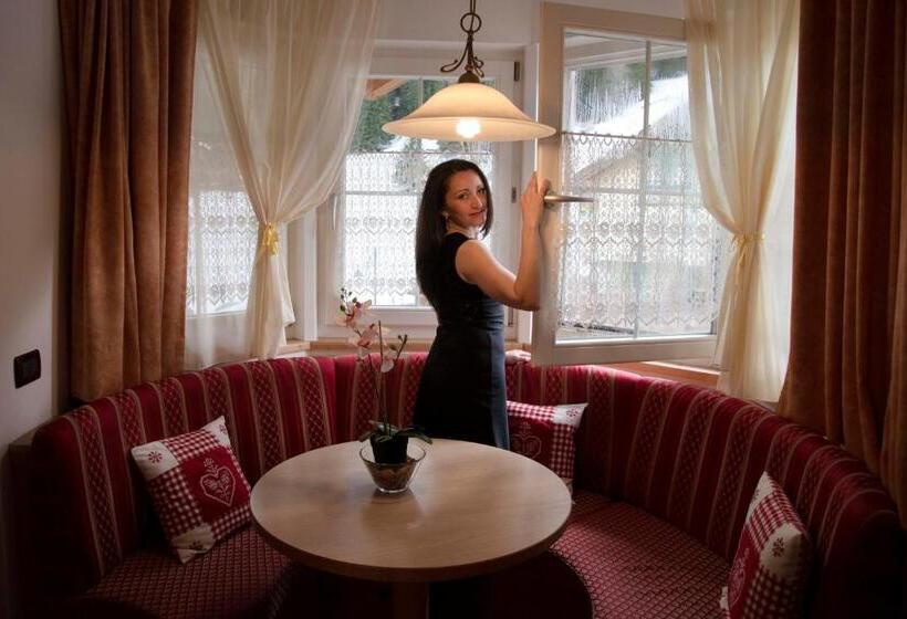 Полулюкс, Alba Wellness & Spa