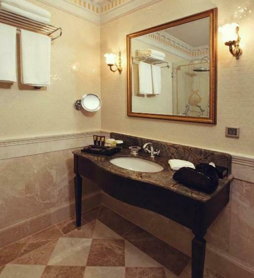 Deluxe Room, Palazzo Donizetti Hotel   Special Class