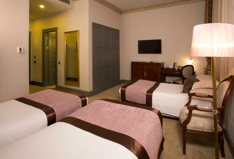 Deluxe Room, Palazzo Donizetti Hotel   Special Class