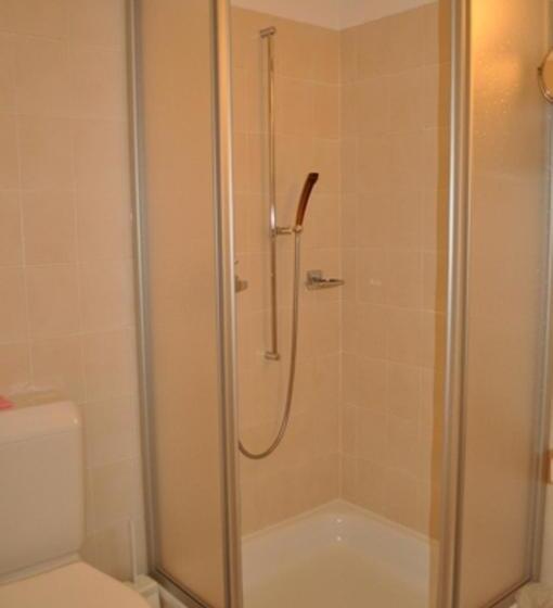 Quarto Estandar, Rovere
