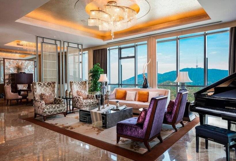 سوییت لوکس, Sheraton Wuxi Binhu