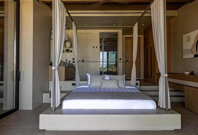 Люкс с Бассейном, Unique Blue! Resort And Villas Adults Only