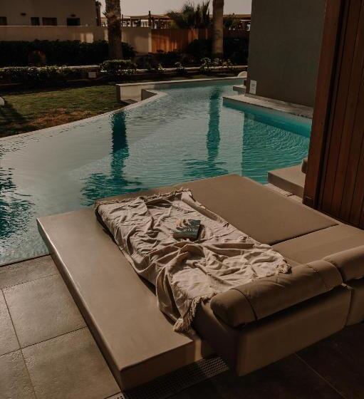 Номер Стандарт Вид на Бассейн, Unique Blue! Resort And Villas Adults Only