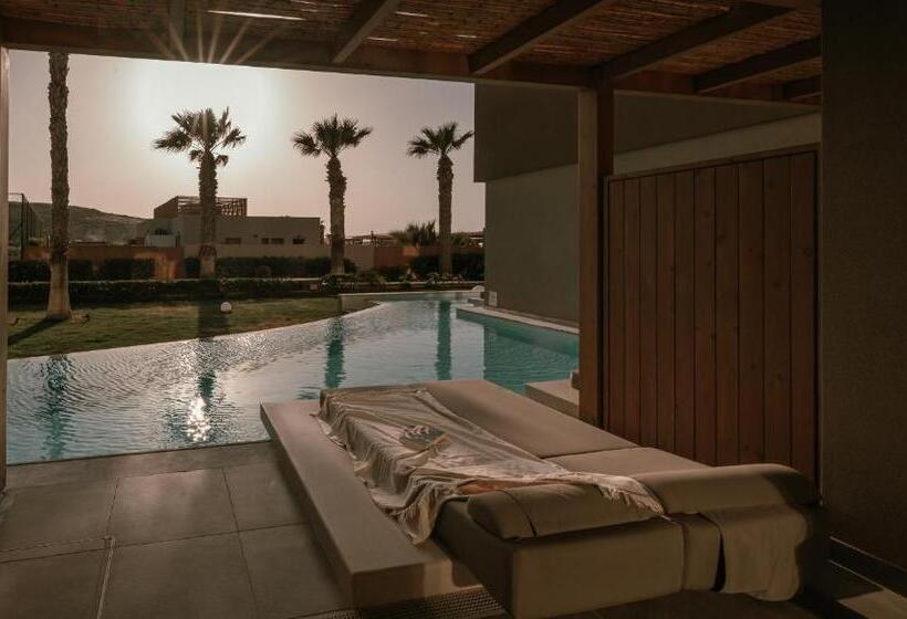 Номер Стандарт Вид на Бассейн, Unique Blue! Resort And Villas Adults Only