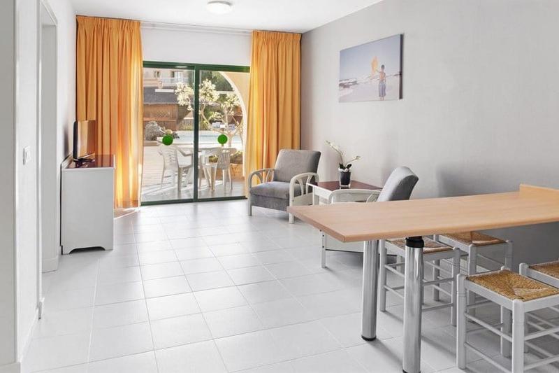 بانگلوی استاندارد, Vincci Helios Beach