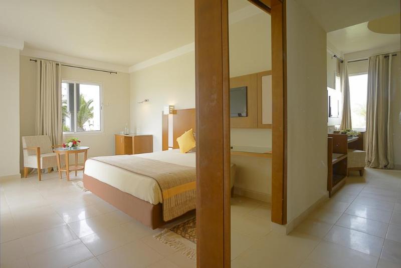 سوییت جونیور با چشم‌انداز دریا, Vincci Helios Beach