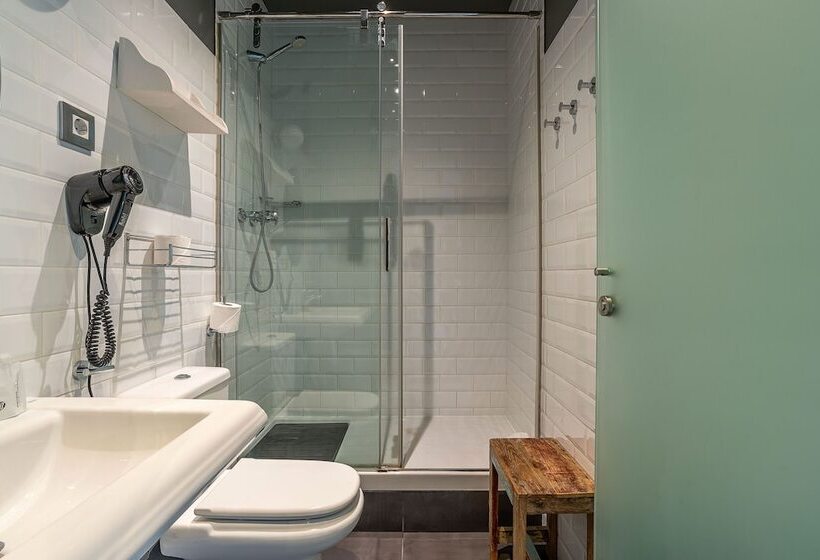 Номер Стандарт, Casa Gracia Barcelona   Hostel