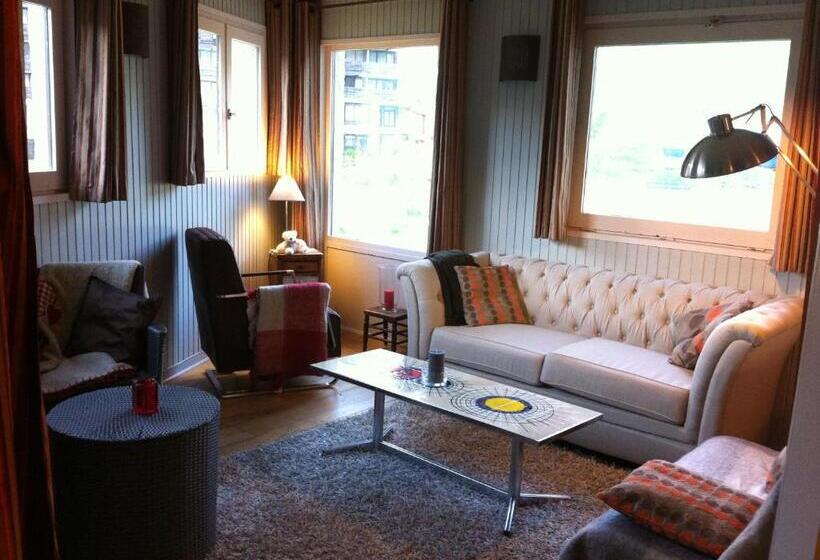 غرفة عائلية, Hôtel La Vanoise