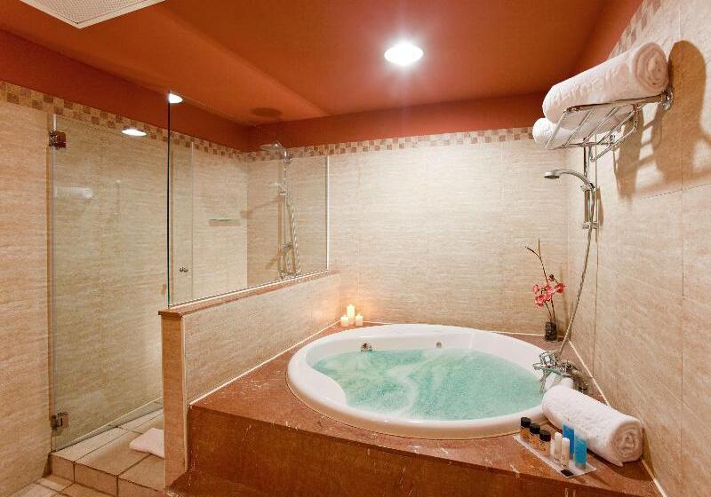 סוויטת דלוקס נוף לים, Occidental Jandia Royal Level - Adults Only