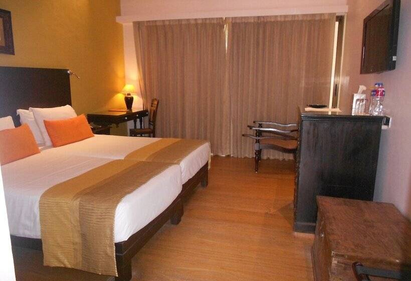 Номер Стандарт Внутренний, O Hotel Goa, Candolim Beach