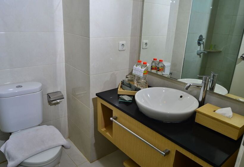 Номер Deluxe, Santika Makassar