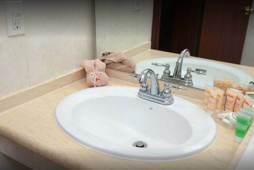 Номер Стандарт, Toscana Inn
