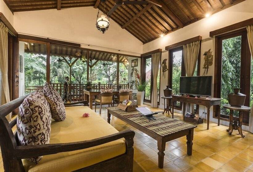 Вилла 2 Спальни, Kampung Kecil