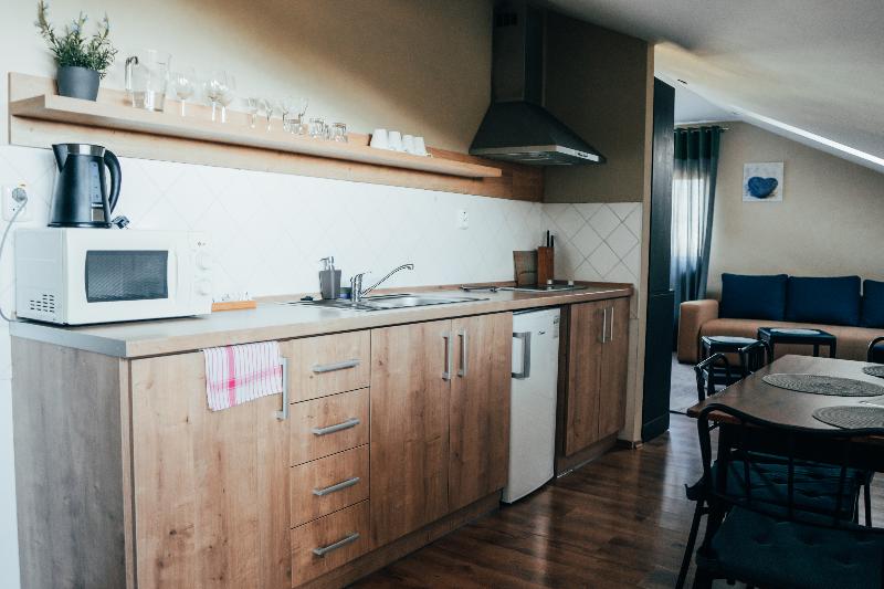 سوییت با چشم‌انداز دریا, Astro Palace Hotel & Suites