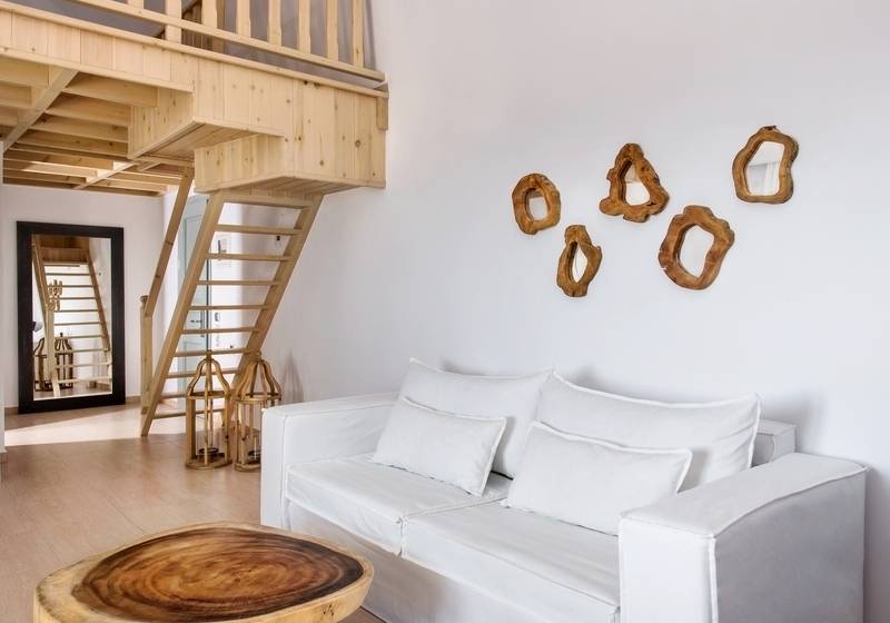 سوییت, Astro Palace Hotel & Suites