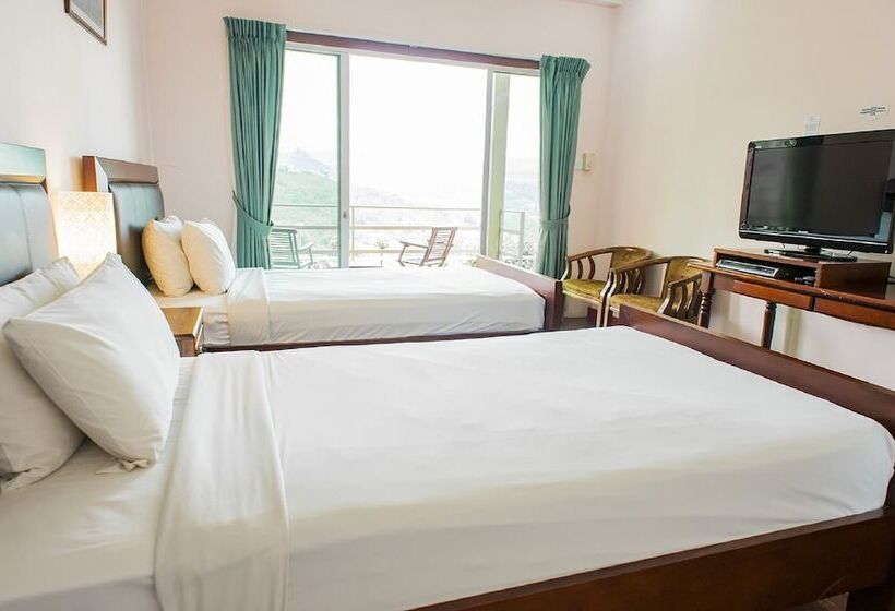 Номер Стандарт, Celyn Resort Kinabalu