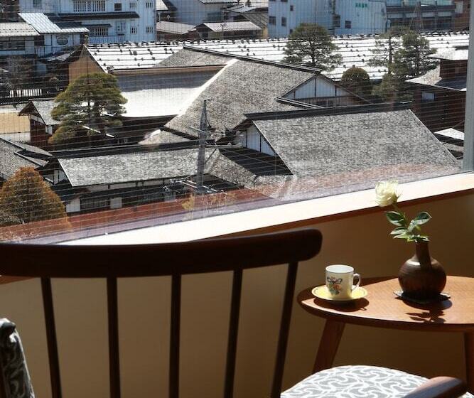 سوییت, Honjin Hiranoya Kachoan
