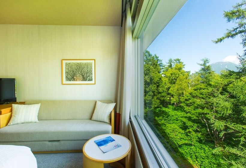 اتاق لوکس, The Green Leaf Niseko Village
