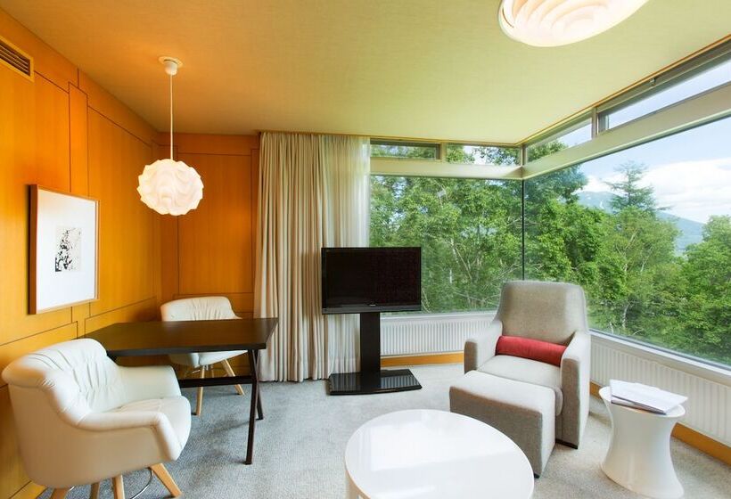 سوییت, The Green Leaf Niseko Village