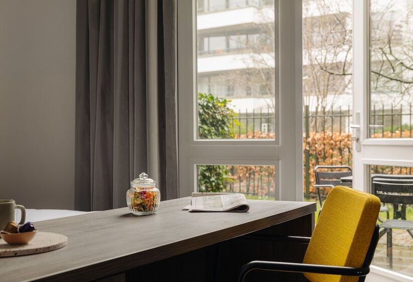 اتاق لوکس, The Manor Amsterdam