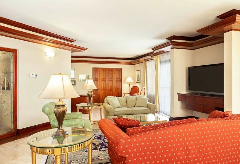 Люкс Президентский 2 Спальни, Wyndham San Jose Herradura