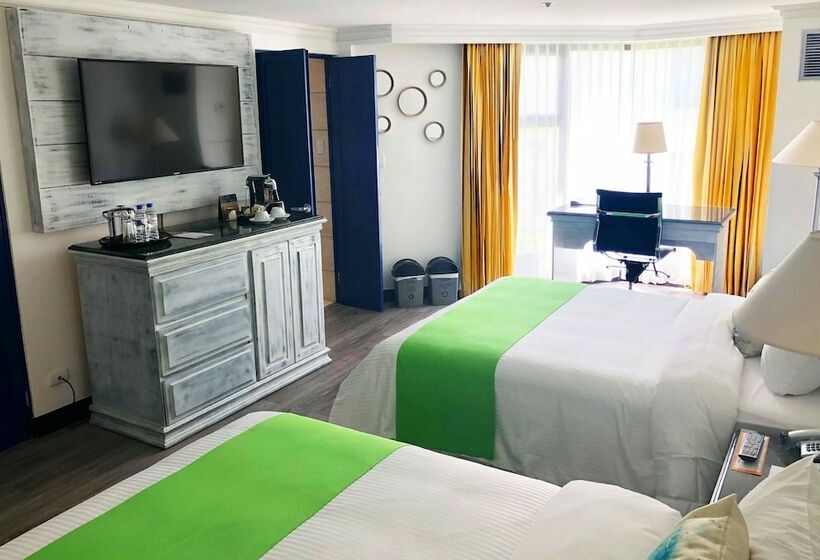 Номер Премиум, Wyndham San Jose Herradura
