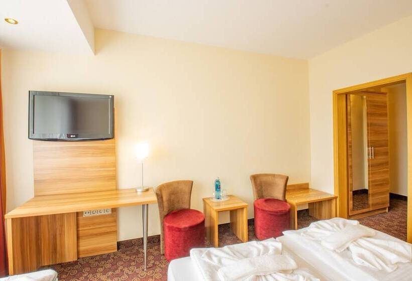 Quarto Triplo Comfort, Ferien Hotel Rennsteigblick