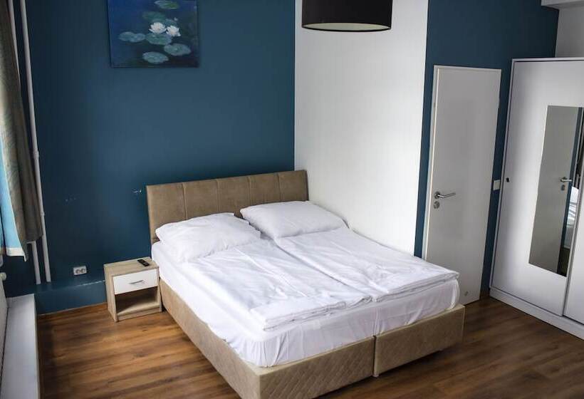 اتاق استاندارد, Metropol Hostel Berlin