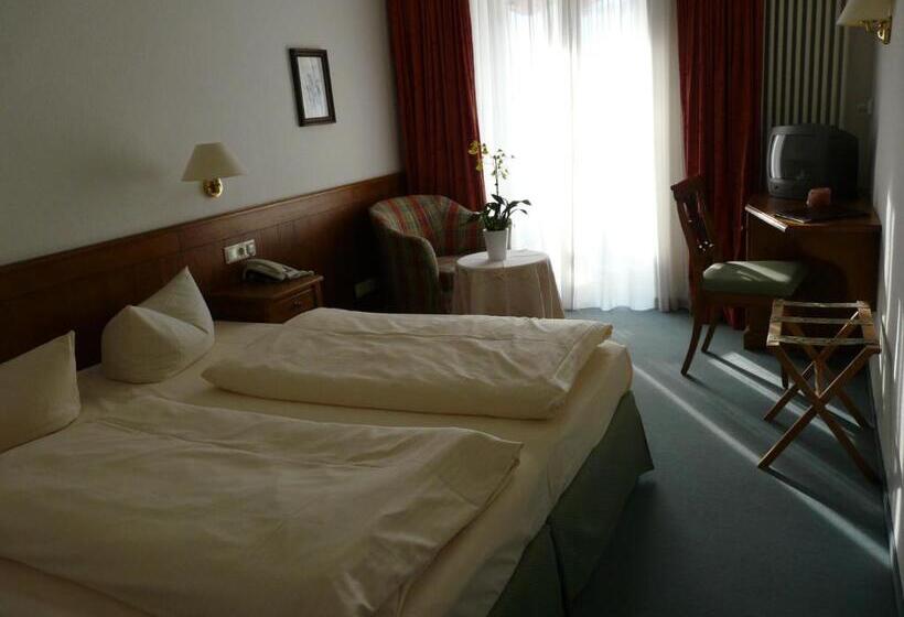 اتاق استاندارد, Roter Hahn   Bed & Breakfast