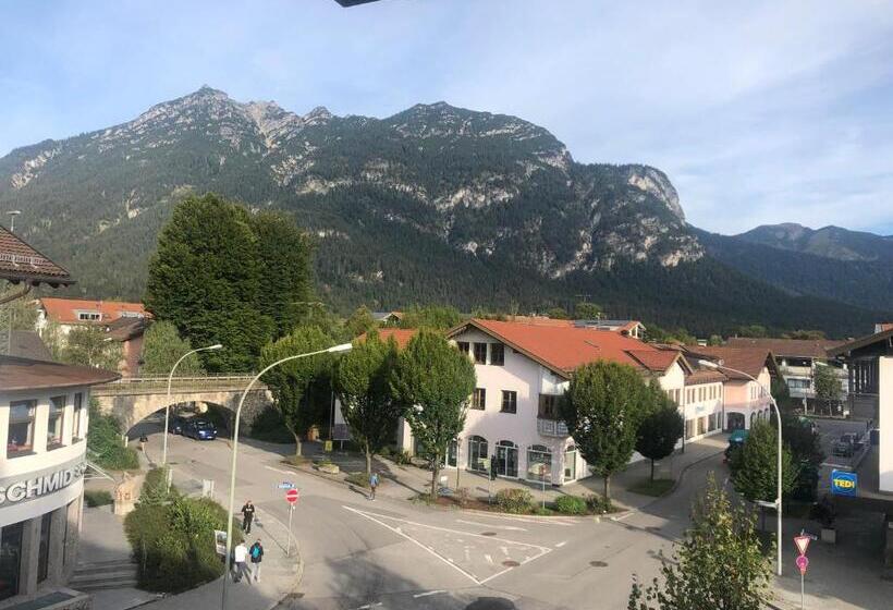 اتاق استاندارد, Roter Hahn   Bed & Breakfast