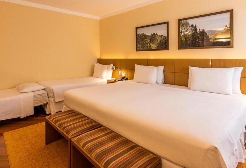 اتاق استاندارد چهار تخته, Grande Hotel Campos Do Jordao