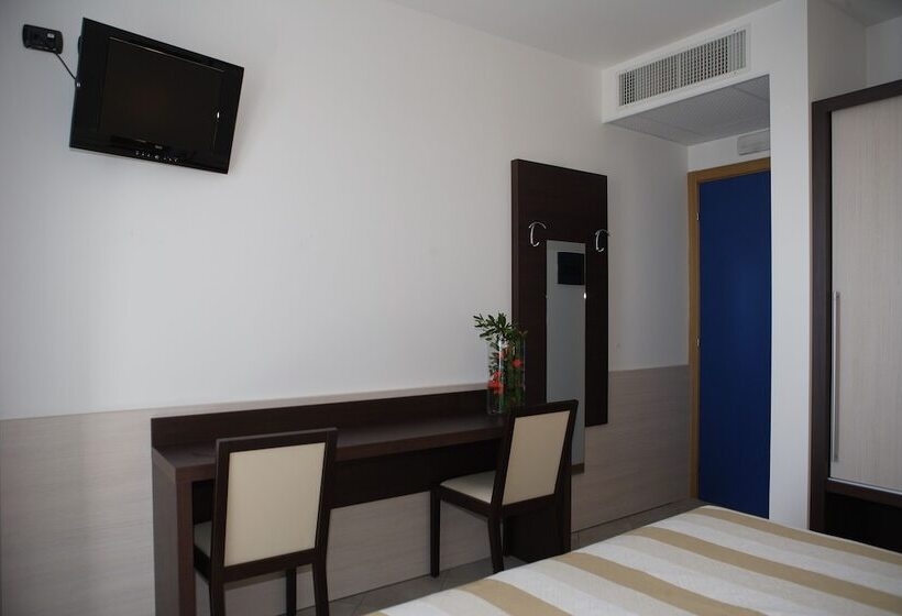 Семейный Номер, Eraclea Palace Hotel 4 Stelle S