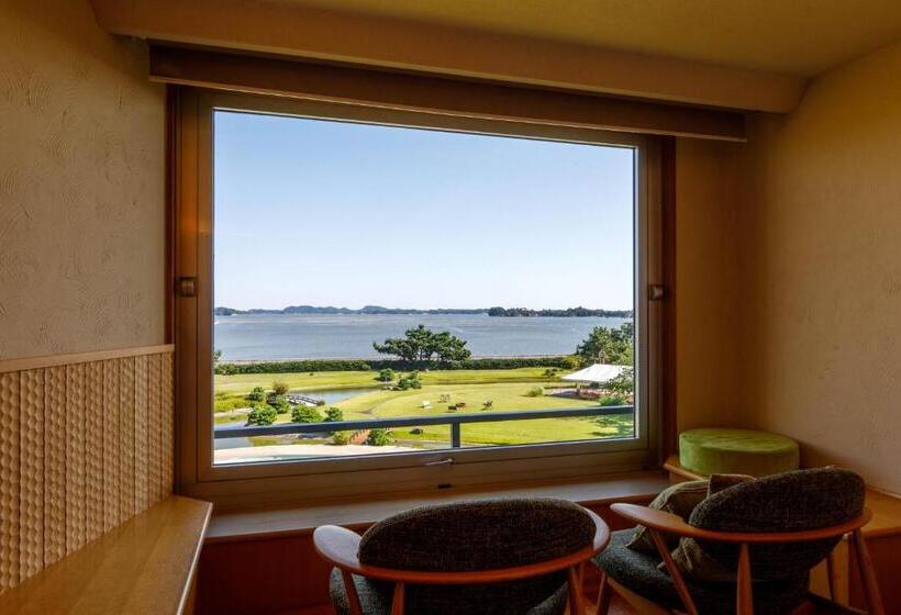 수피리어 룸, Matsushima Ichinobo