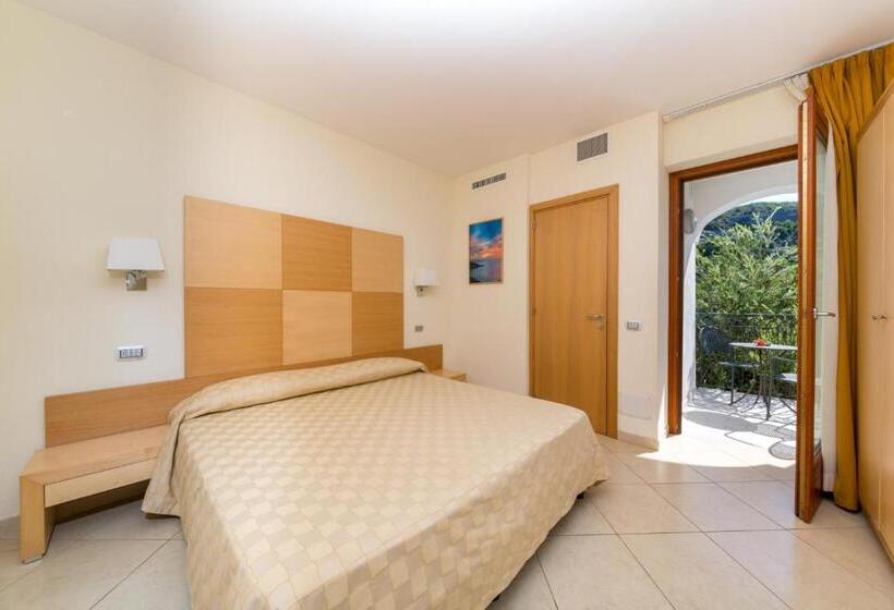 Comfort 3 Pers. Værelse, Valtur Baia Del Gusmay Beach Resort