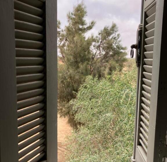 اتاق استاندارد با چشم‌انداز استخر, Maison D Hote Domaine El Manar