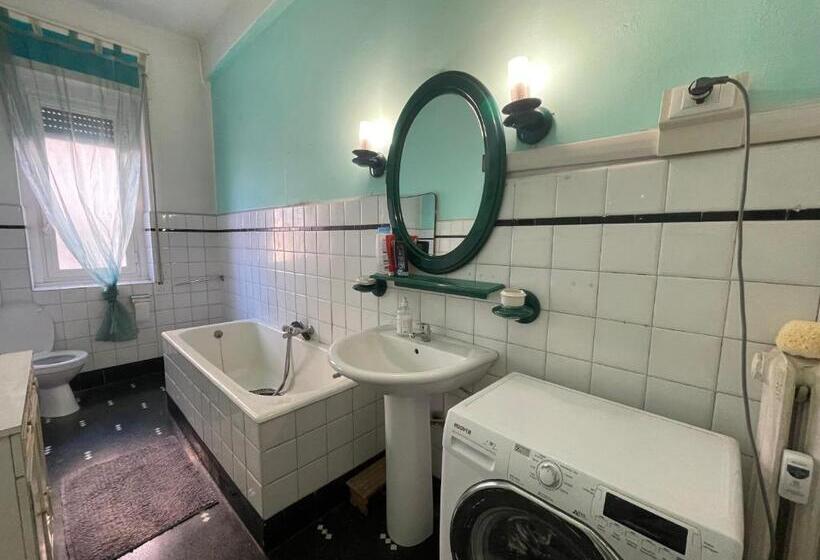 اتاق استاندارد با سرویس بهداشتی مشترک, Gastaldis   Old Style