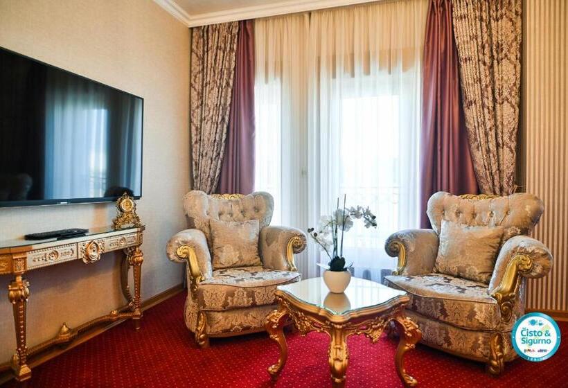 اتاق لوکس با تخت بزرگ, Prezident Palace Belgrade   Adults Only