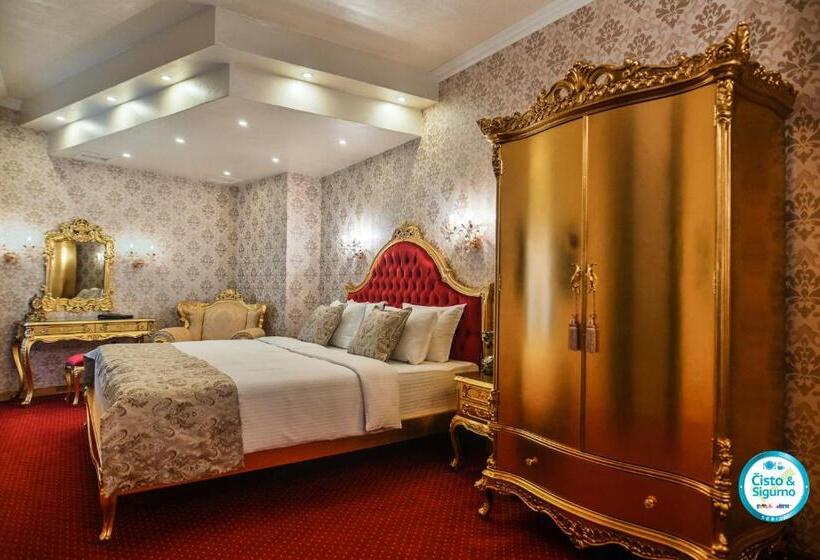 سوییت سوپریور, Prezident Palace Belgrade   Adults Only