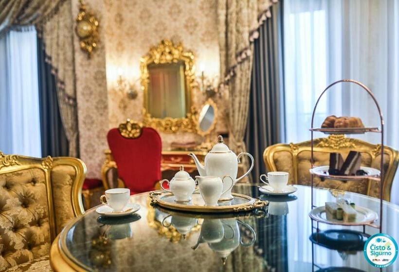 سوئیت با تخت بزرگ, Prezident Palace Belgrade   Adults Only