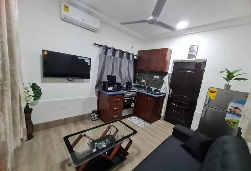 آپارتمان 1 خوابه, Nesta Barron  Home Away From Home