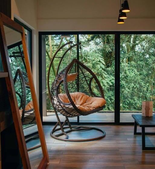 سوییت, Casa 1800 Cerro Verde