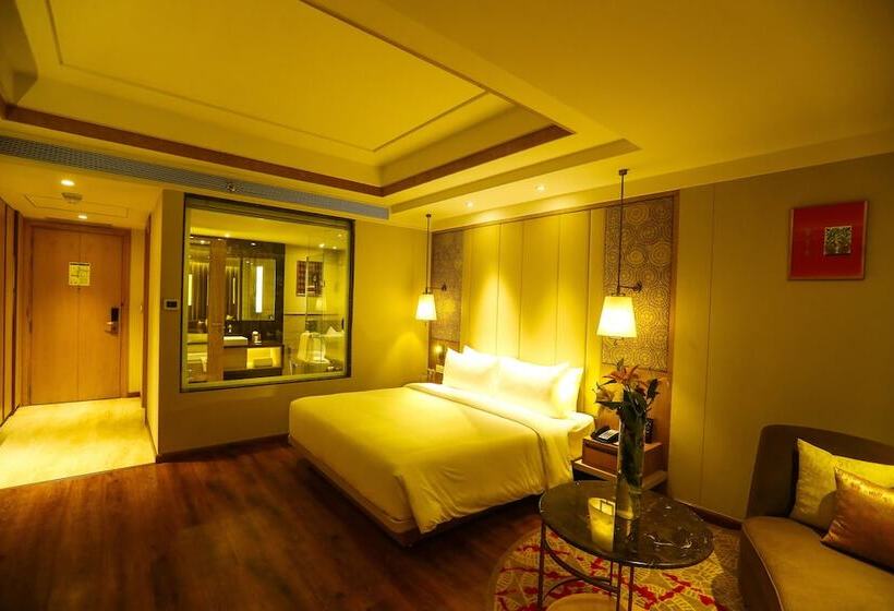 سوییت جونیور, Radisson Bhopal