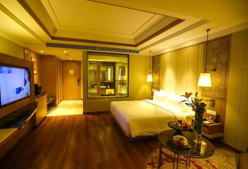 سوییت جونیور, Radisson Bhopal