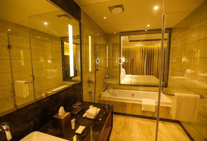 سوییت, Radisson Bhopal