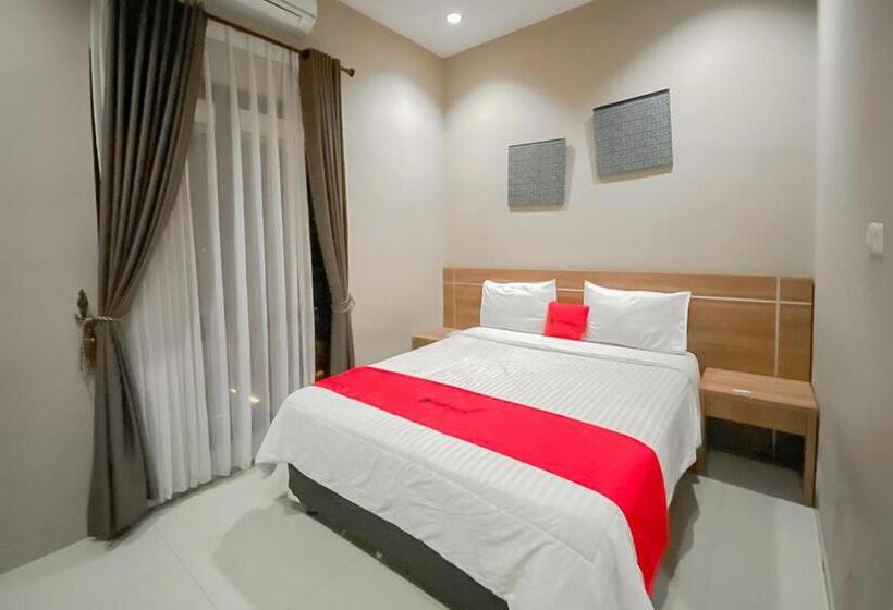 Номер Deluxe, Reddoorz Premium @ Griya Inkoppabri Cisarua Puncak