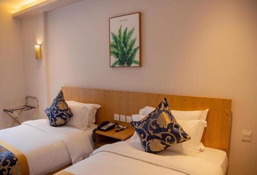 Quarto Estandar com Vistas, Vancii